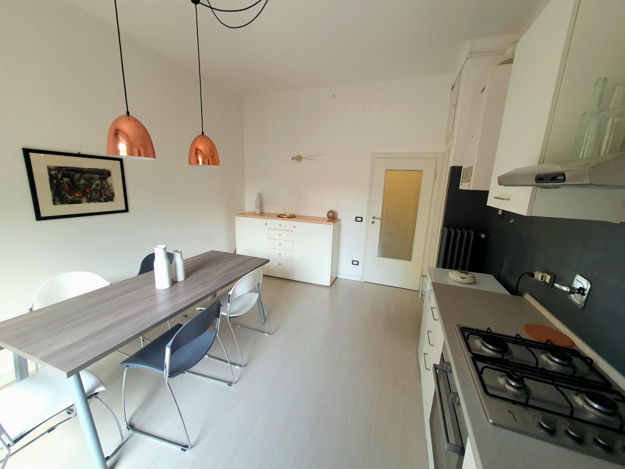 Spacious Three-Room Apartment In Saragozza 博洛尼亚 外观 照片
